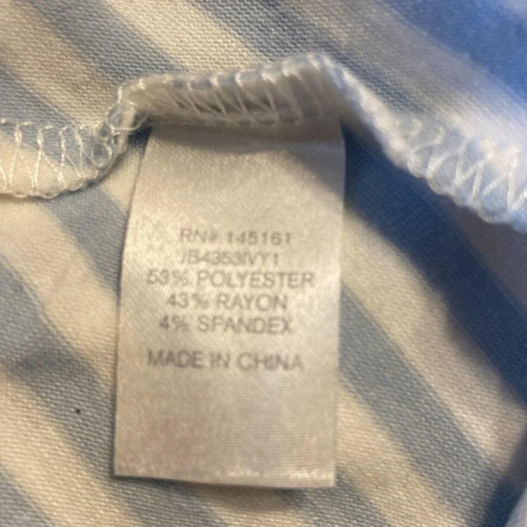 🎀 Baby blue and white striped top 🎀 - Picture 7 of 7